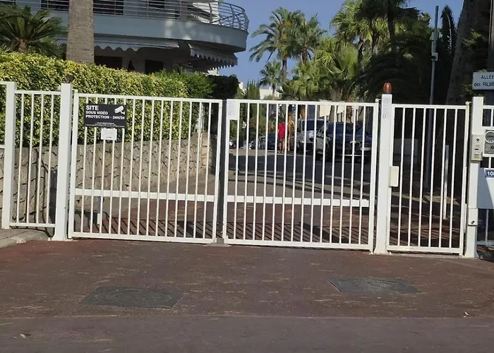 Apartment Elegant Cocon Sur La Croisette Parking Terrasse Et Jardin